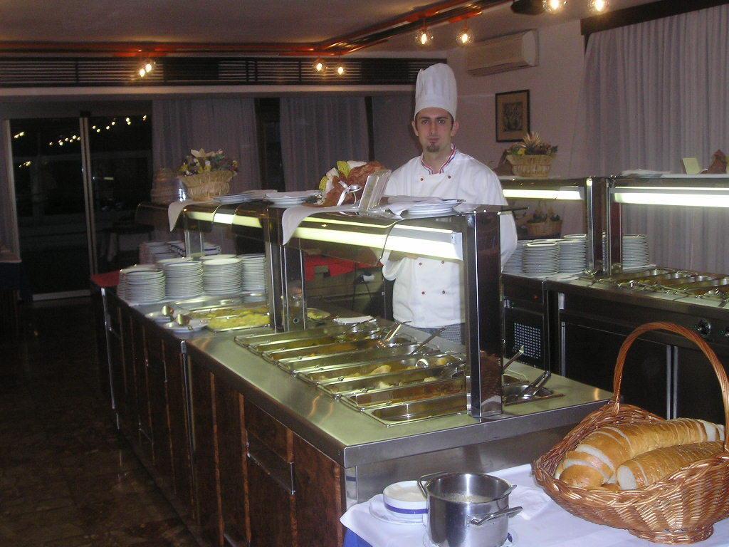 Hotel Adriatic Omisalj Bagian luar foto