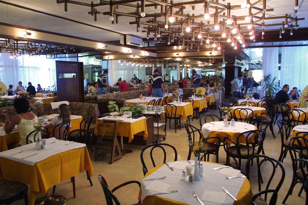 Hotel Adriatic Omisalj Bagian luar foto