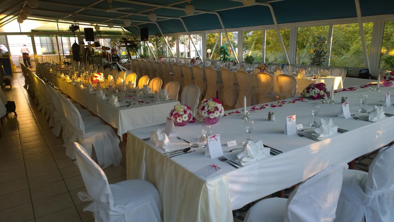 Hotel Adriatic Omisalj Bagian luar foto